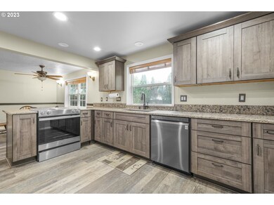 27295 S Primrose Path, Canby, OR 97013 - photo 6