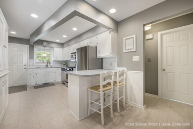 1901ElizabethLane-6