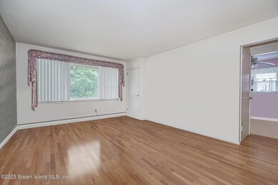 267 Purdy Ave, Staten Island, NY 10314 - photo 6