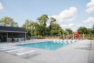 Pool w/seating and restrooms