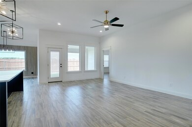 805 Rodgers Ave, Godley, TX 76044 - photo 4