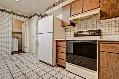 10921 W Thunderbird Blvd unit 136, Sun City, AZ 85351 - photo 5