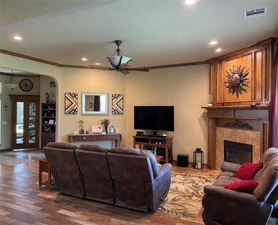 1122 Jacob Dr, Moore, OK 73160 - photo 6