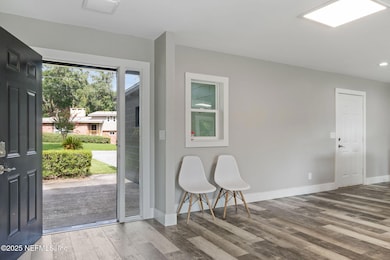 704 Seabrook Cove Rd, Jacksonville, FL 32211 - photo 7