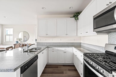 1935 Avenida Citron unit 109, Chula Vista, CA 91913 - photo 6