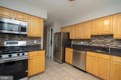 14137 Yorkshire Woods Dr, Silver Spring, MD 20906 - photo 6