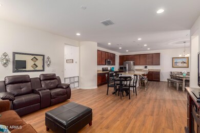 10304 E Tahoe