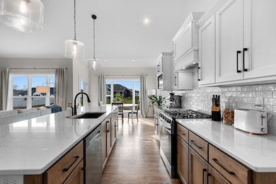 2652 Chambers Crossing, Suamico, WI 54313 - photo 5