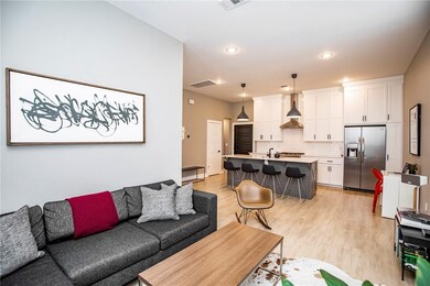 238 S College Ave, Fayetteville, AR 72701 - photo 7