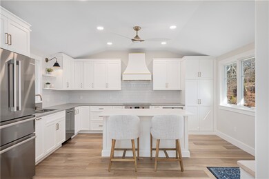 9 Stedman Rd, Wakefield, RI 02879 - photo 3