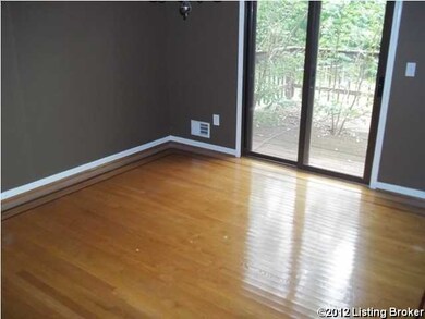 5520 Briarhill Dr, Floyds Knobs, IN 47119 - photo 4