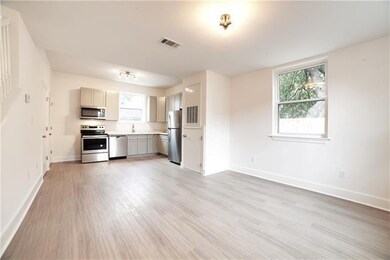 4218 S Carrollton Ave unit C, New Orleans, LA 70119 - photo 2