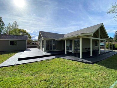 1352 Shady Ln, Grants Pass, OR 97527 - photo 2