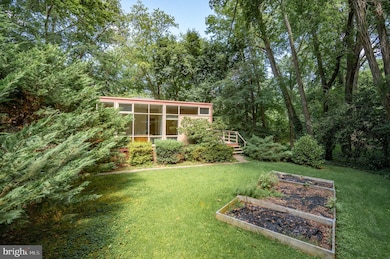 7416 Rebecca Dr, Alexandria, VA 22307 - photo 2