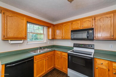 125 M G M Ct, Mount Washington, KY 40047 - photo 5