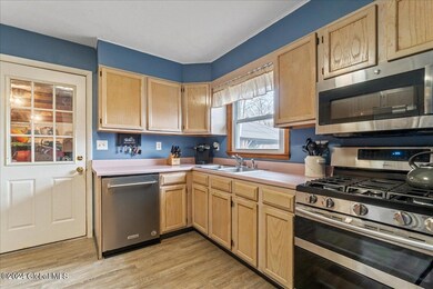 315 Schodack Dr, Castleton On Hudson, NY 12033 - photo 4