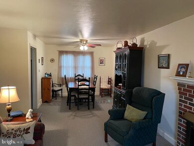 2817 Baldwin St, Winchester, VA 22601 - photo 4