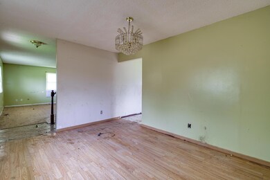 2028 Sedan Ave_MLS_06
