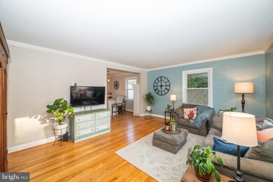 439 Westshire Dr, Catonsville, MD 21228 - photo 7