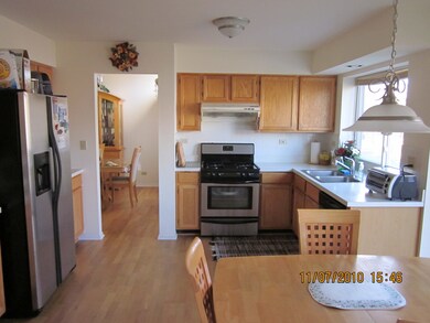 1915 Nutmeg Ln, Naperville, IL 60565 - photo 6