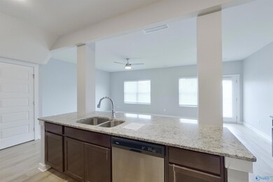 6405 Upchurch Dr, Huntsville, AL 35806 - photo 4