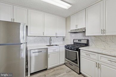 Radnor House unit 521, Bryn Mawr, PA 19010 - photo 7