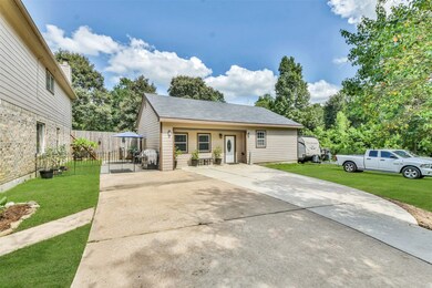 606 W Rollingwood St, Pinehurst, TX 77362 - photo 4