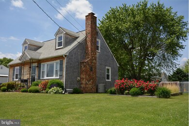 178 Roland Rd, Pasadena, MD 21122 - photo 2