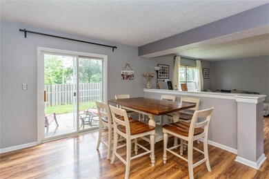 12995 Quarterback Ln, Fishers, IN 46037 - photo 6