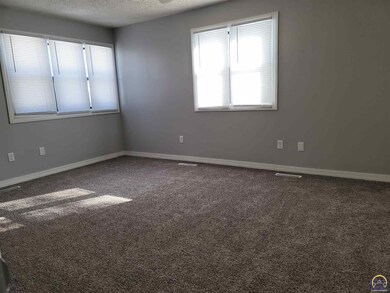 6721 SW Rockpost Rd, Topeka, KS 66619 - photo 6