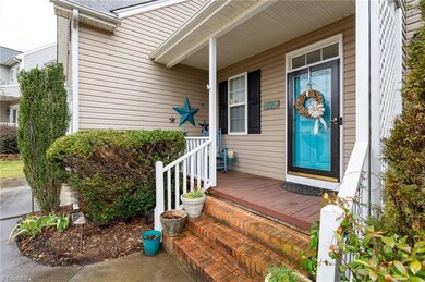 200 Jamestown Oaks Dr, Jamestown, NC 27282 - photo 3