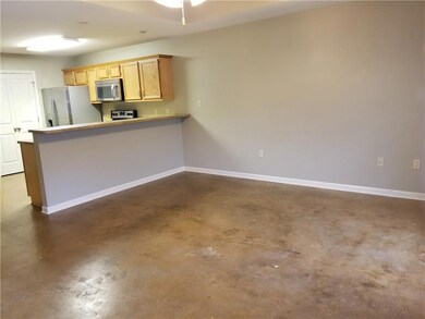 45458 Pointe Dr unit 13, Hammond, LA 70401 - photo 3