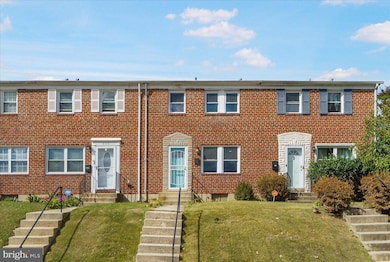 638 Charraway Rd, Baltimore, MD 21229 - photo 2