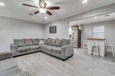 1600 Lynwood St, Gainesville, TX 76240 - photo 6