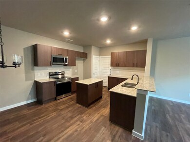 9765 Grosbeak Ln, Magnolia, TX 77354 - photo 5