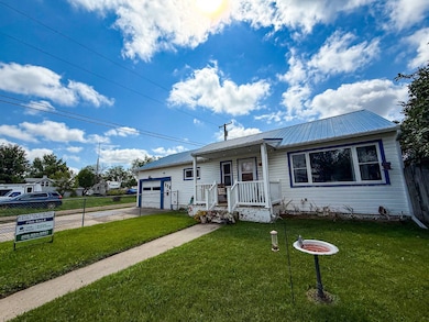 12 S 8th St E, Malta, MT 59538 - photo 2