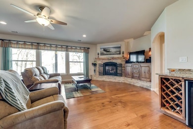 229 Tonkawa Trail, Corsicana, TX 75109 - photo 7