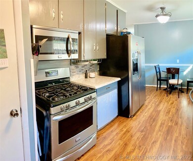 203 E Falletti Ave, Claremore, OK 74017 - photo 3