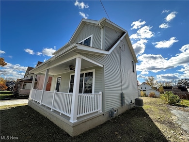 42 Wilson St, Struthers, OH 44471 - photo 3