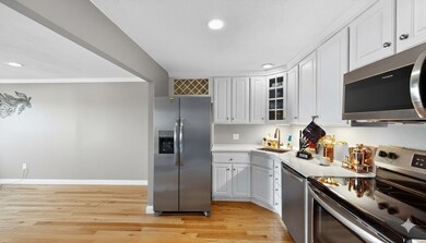 70 Warren Ave unit 4-1, Chelsea, MA 02150 - photo 2