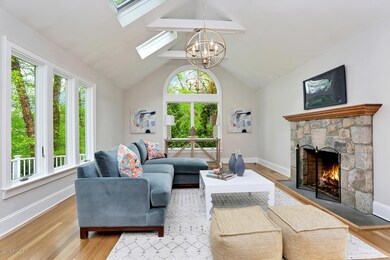 70 Wesskum Wood Rd Riverside-large-006-1