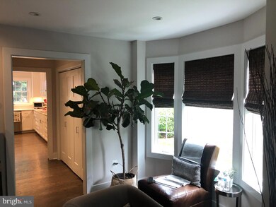 10921 Brewer House Rd, Rockville, MD 20852 - photo 7