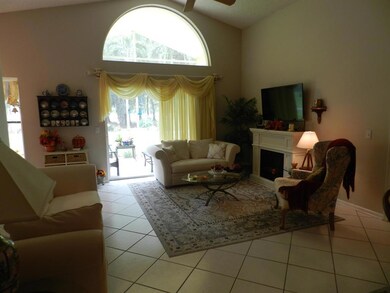 15140 Oak Chase Ct, Wellington, FL 33414 - photo 3