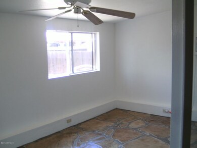 AZ+Room+Window