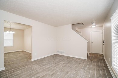 3183 Innisbrook Ct, Pickerington, OH 43147 - photo 2