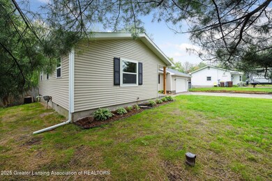 02-6470-Green-Rd-Haslett-MI-48840-Window