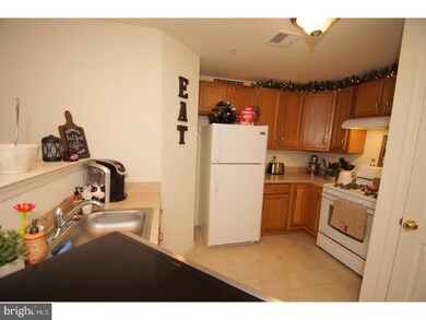 2054 Berkeley Dr, Pennsburg, PA 18073 - photo 4
