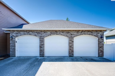 1105 SW Meyer Dr, Pullman, WA 99163 - photo 2