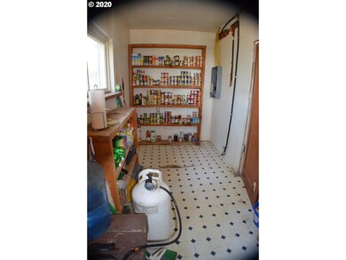 31595 Dixie Creek Rd, Prairie City, OR 97869 - photo 7