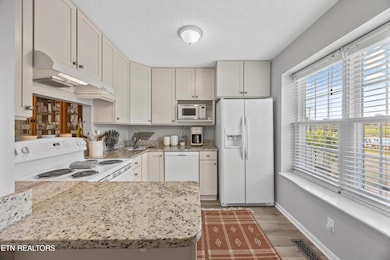09-613 Vose Rd B06
